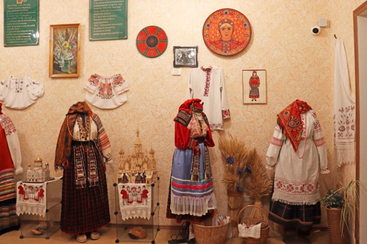 Немеркнущие краски старины